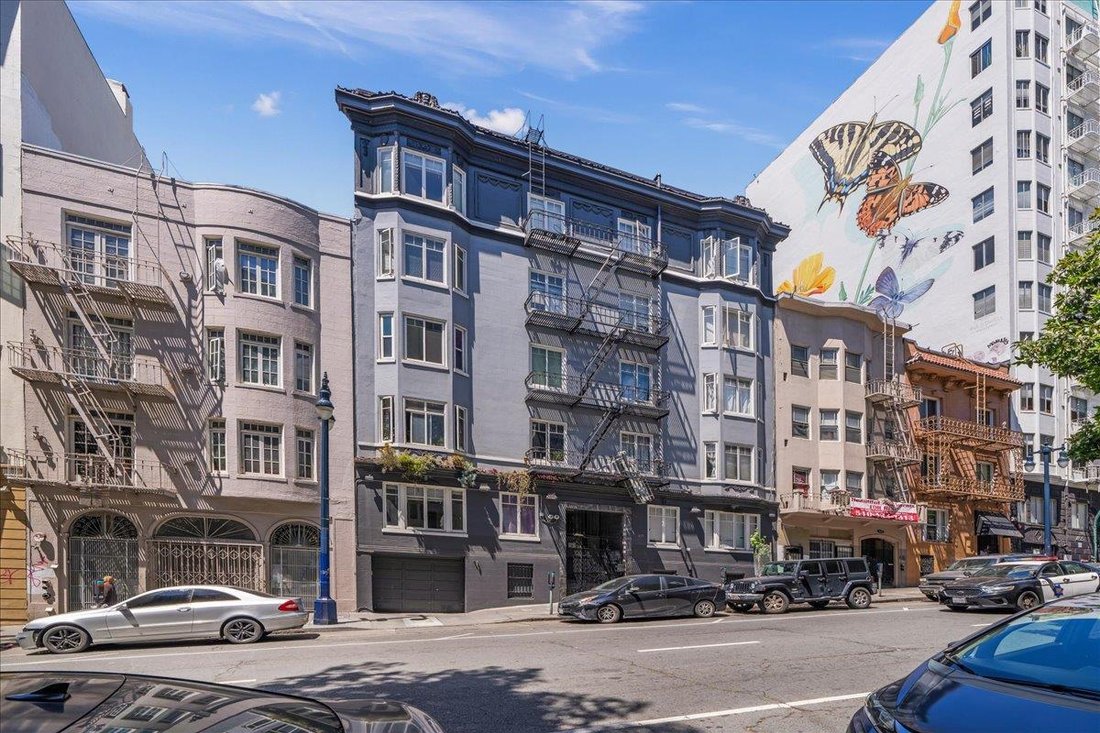 San Francisco, California, United States 1 - 18086596