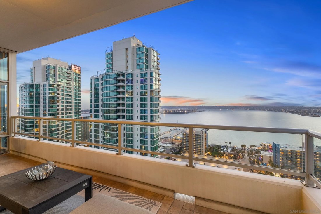 Condo in San Diego, California, United States 4 - 18085276