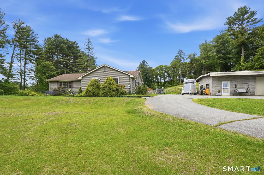 House in Thompson, Connecticut, United States 3 - 18087299