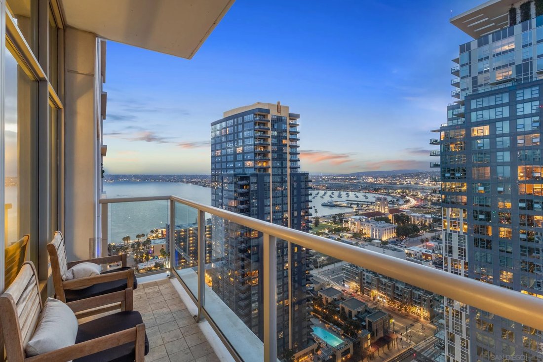 Condo in San Diego, California, United States 2 - 18085276