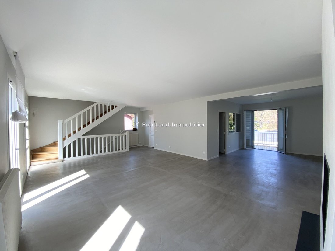 House in Bourg-La Feuillaume Nord, La Celle-Saint-Cloud, France 4 - 18088335