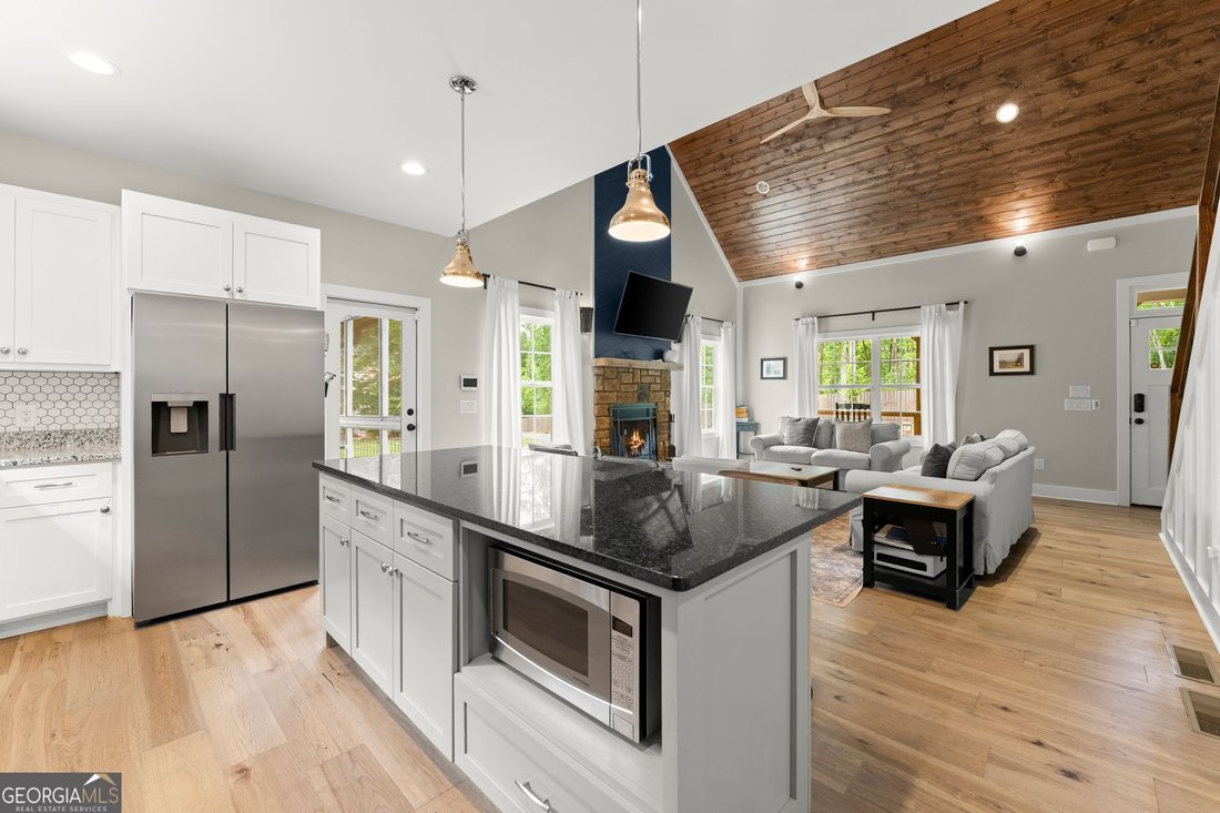 House in Clarkesville, Georgia, United States 5 - 18082699