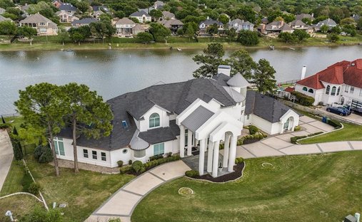 House in Lewisville, Texas, United States 1