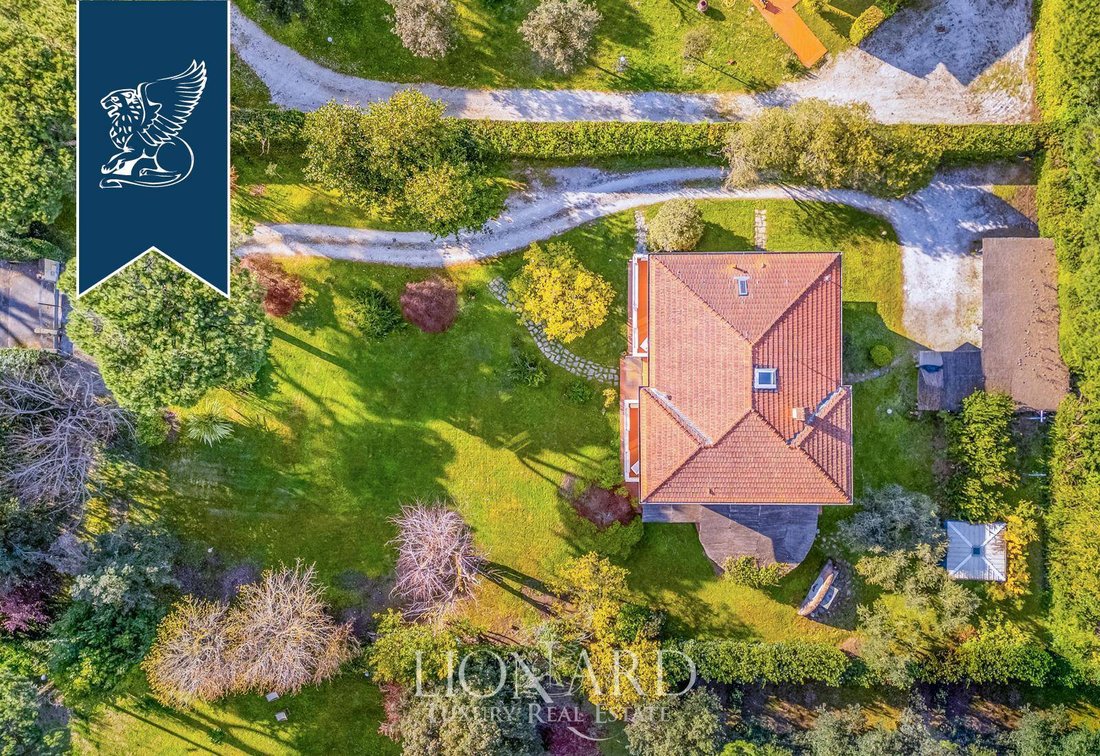 Villa in Ronchi, Massa, Italy 4 - 18087476