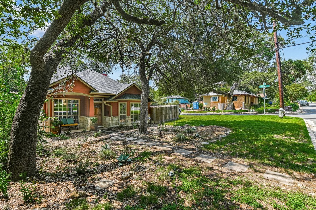 House in Austin, Texas, United States 2 - 18086083