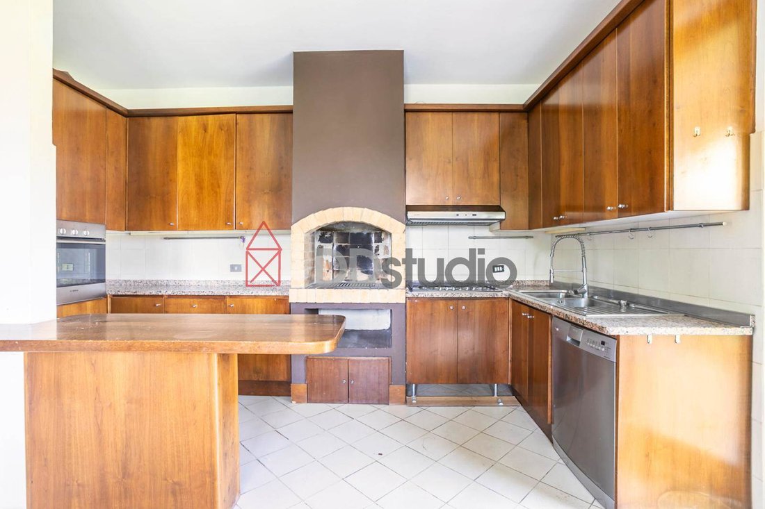 Villa in Longuelo, Bergamo, Italy 4 - 18087193