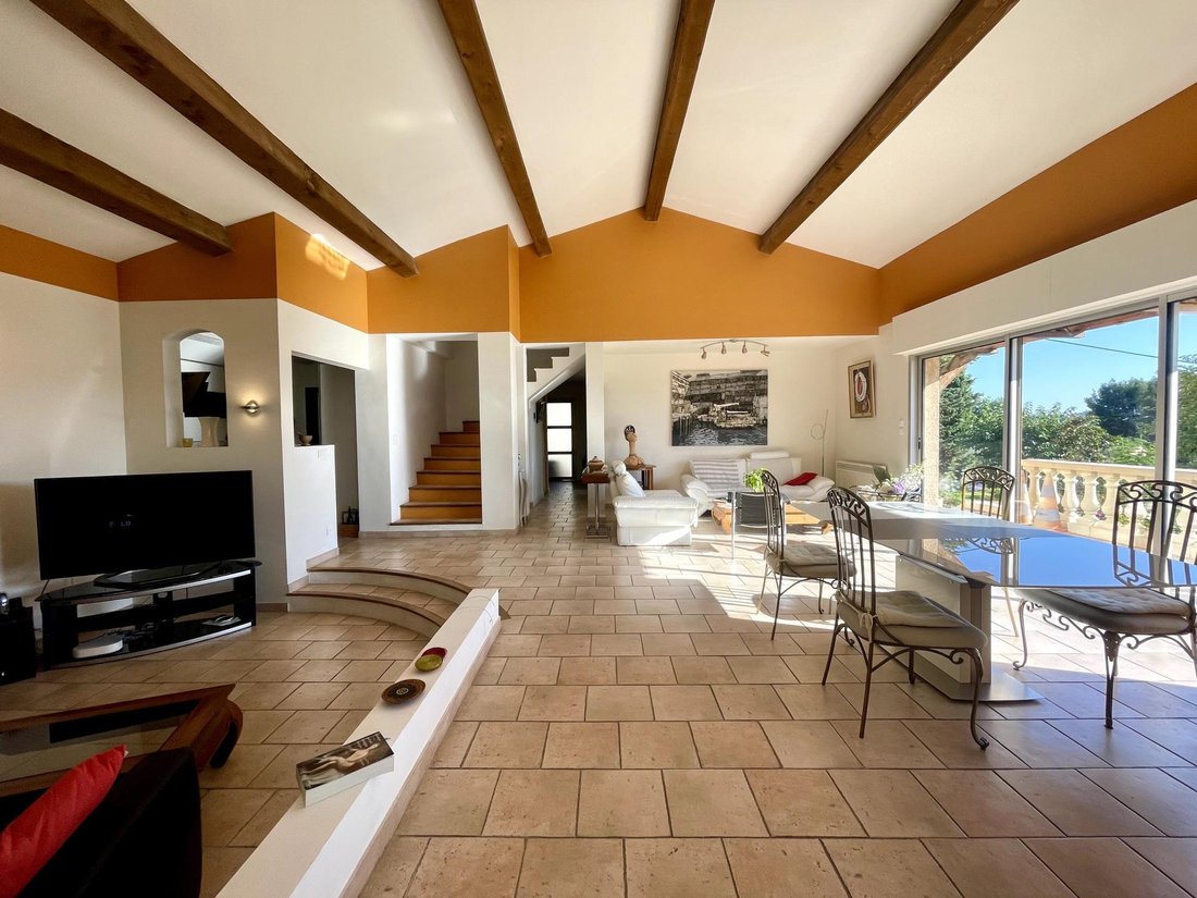 House in Nord Est, Ollioules, France 4 - 18084032