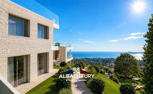Apartment in Monte Maderno, Toscolano, Lombardy 1