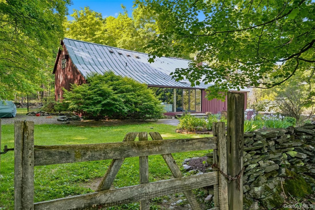 House in Pleasant Valley, New York, United States 4 - 17139375