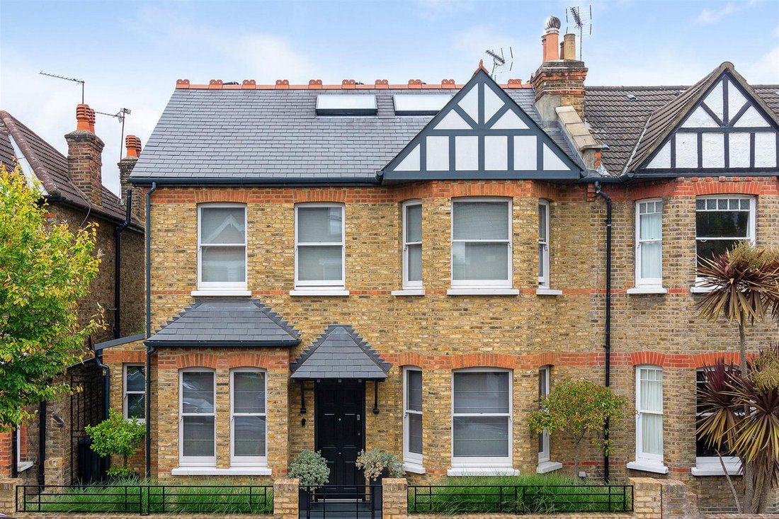 House in West Ealing, Ealing, England 1 - 18089002