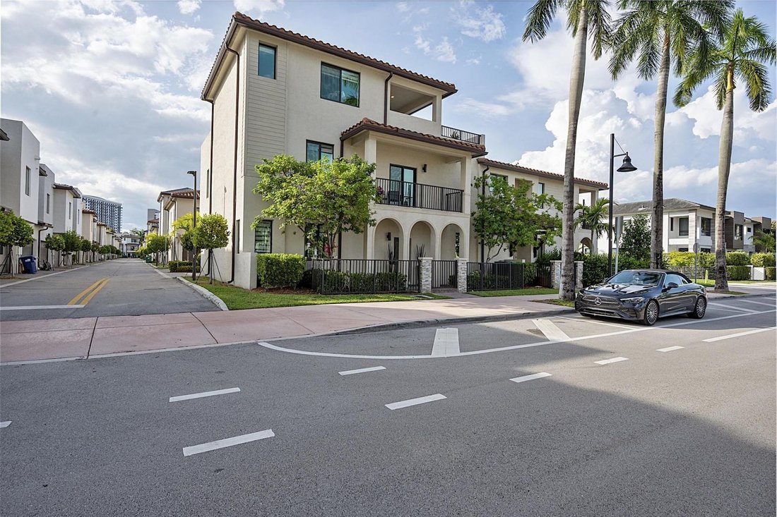 House in Miami Springs, Florida, United States 2 - 18088084