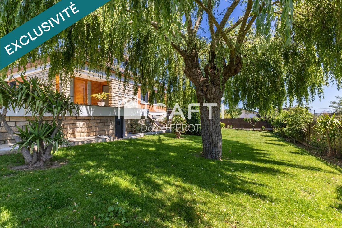 House in Centre, Brunoy, France 1 - 18084025