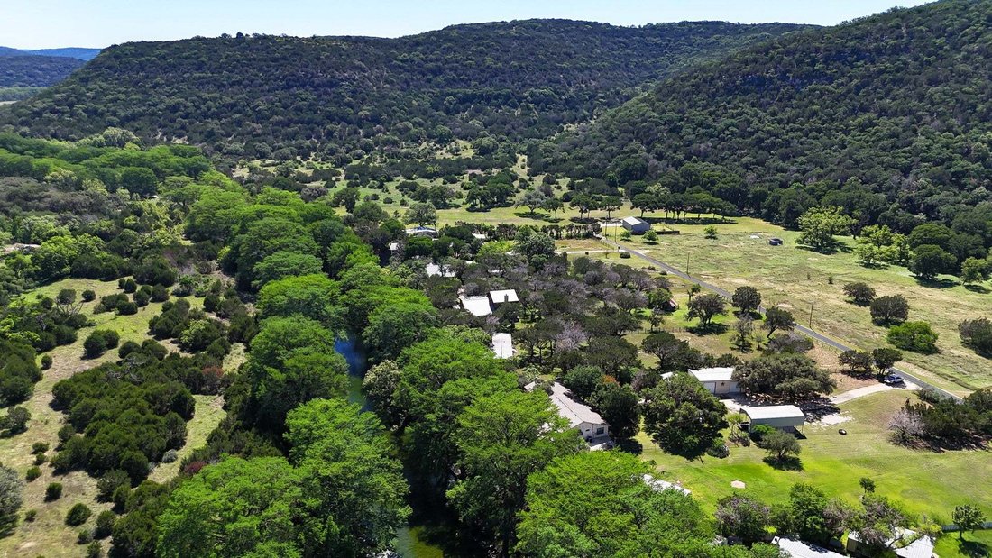 House in Uvalde, Texas, United States 3 - 18083511