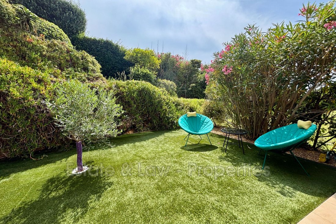 Apartment in Les Issambres, Roquebrune-sur-Argens, France 2 - 18083321