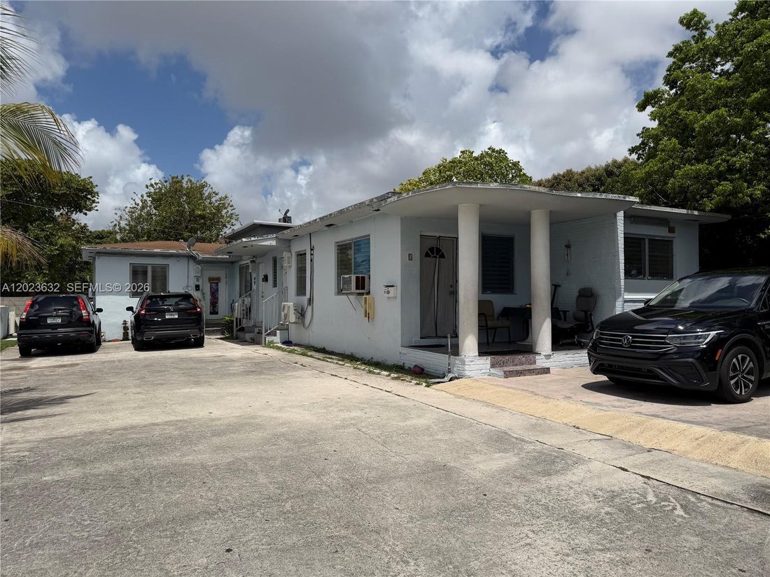 House in Miami, Florida, United States 1 - 18085444
