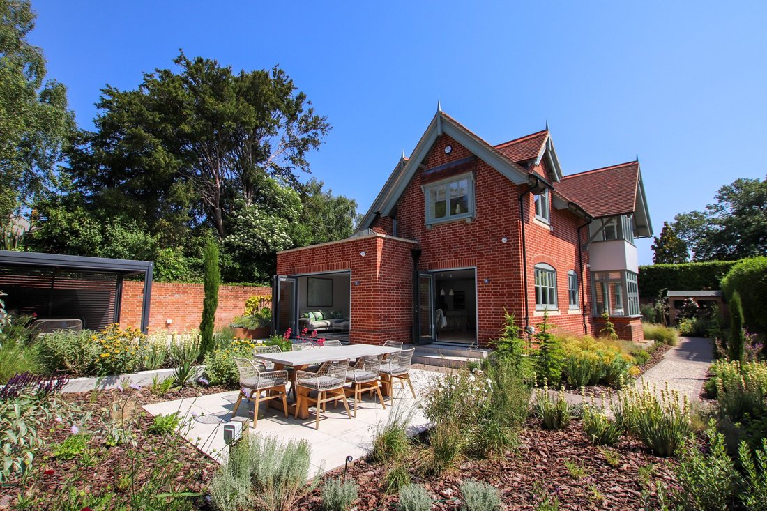 House in Lymington, England 1 - 18084842