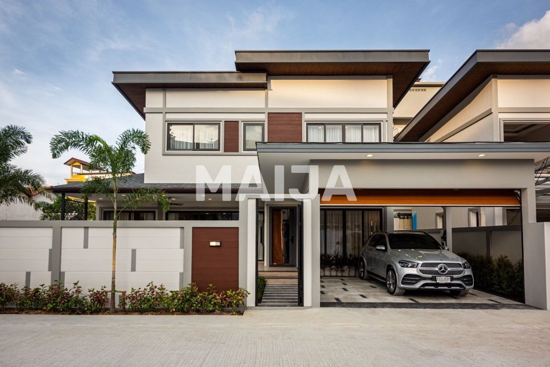 Villa in Pattaya City, Chon Buri, Thailand 1 - 18085039