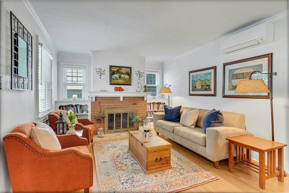 Townhouse in West Orange, New Jersey, United States 5 - 18084916