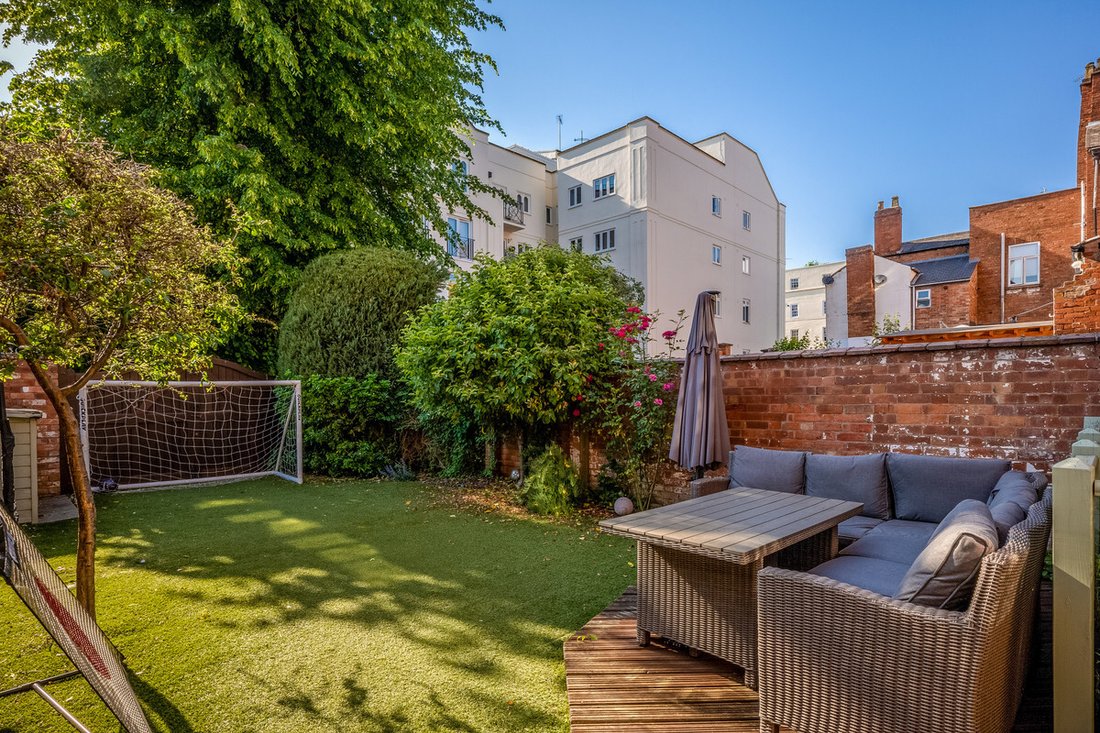 Townhouse in Leamington Spa, England 2 - 18088982