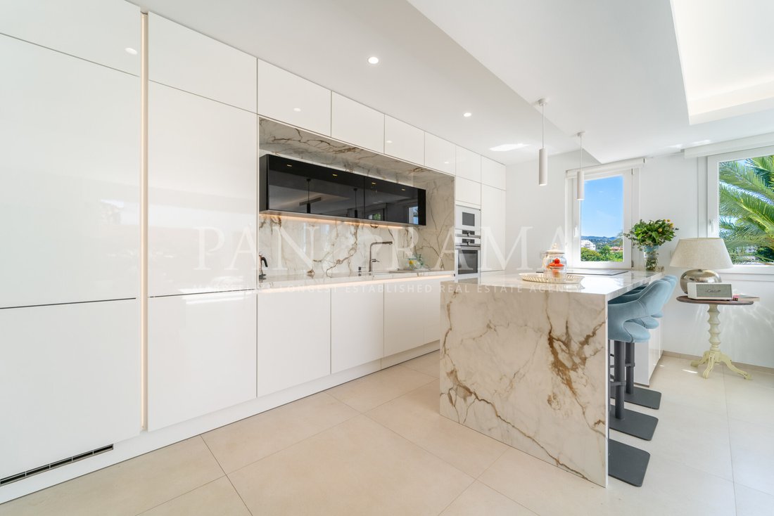 Apartment in Golden Mile, Andalusia, Spain 5 - 18083179