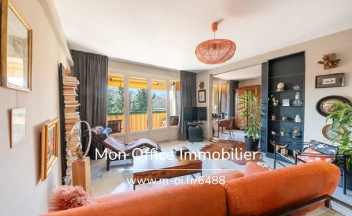 Apartment in Est-Repentance-Les Trois Bons Dieux, Aix-en-Provence, France 1