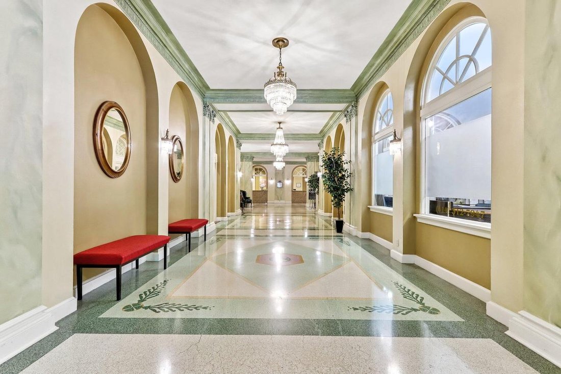 Condo in Milwaukee, Wisconsin, United States 4 - 18065788