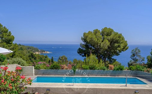Haus in Le Lavandou, Provence-Alpes-Côte d'Azur, Frankreich 1