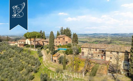 Villa in San Gimignano, Tuscany, Italy 1