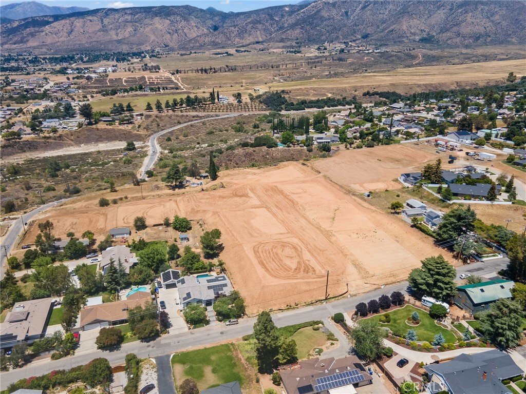 Land in Yucaipa, California, United States 4 - 18089240