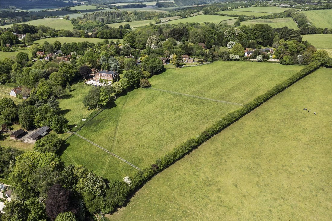 House in Buckinghamshire, England 4 - 18088027