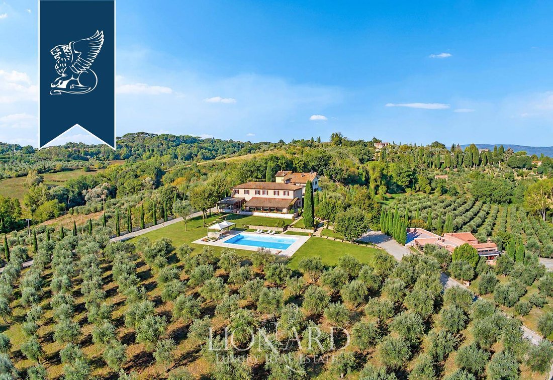 Villa in Outside Porta San Marco - San Prospero, Siena, Tuscany 1 - 10919423