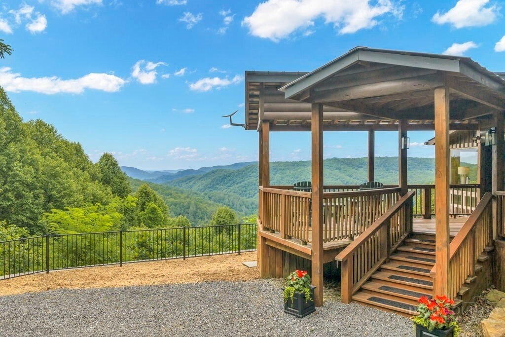 House in Lenoir, North Carolina, United States 1 - 18080971
