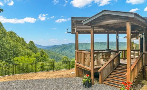 House in Lenoir, North Carolina, United States 1