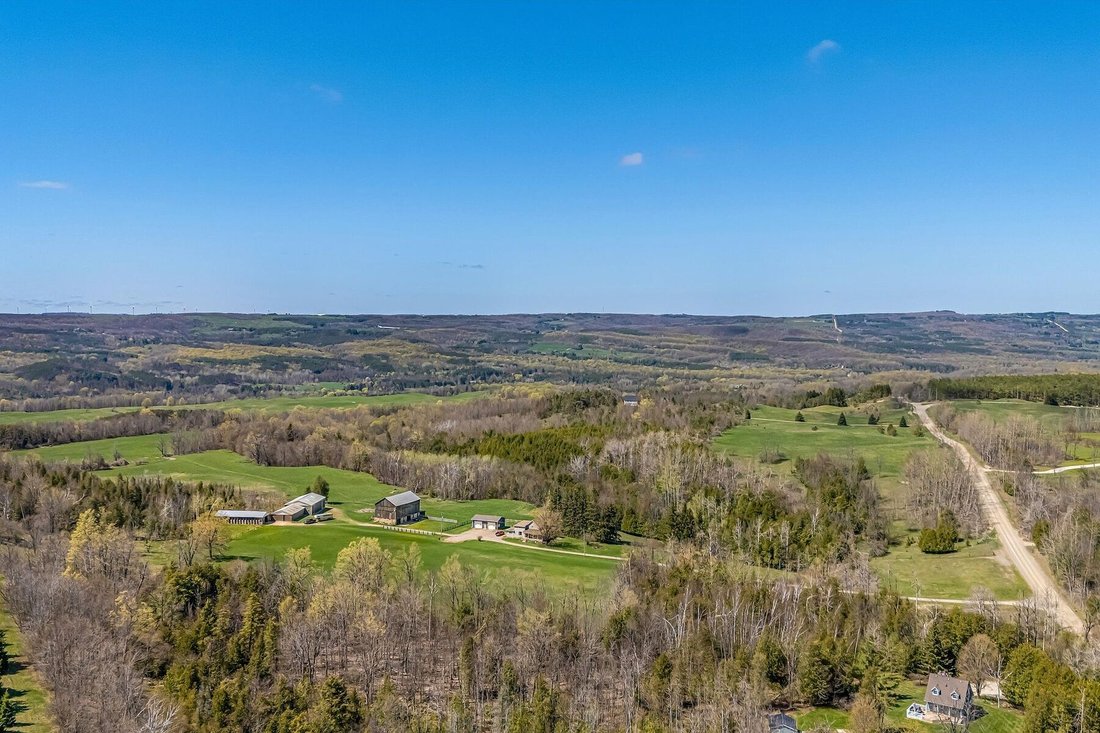 Farm Ranch in Mulmur, Ontario, Canada 5 - 15624244