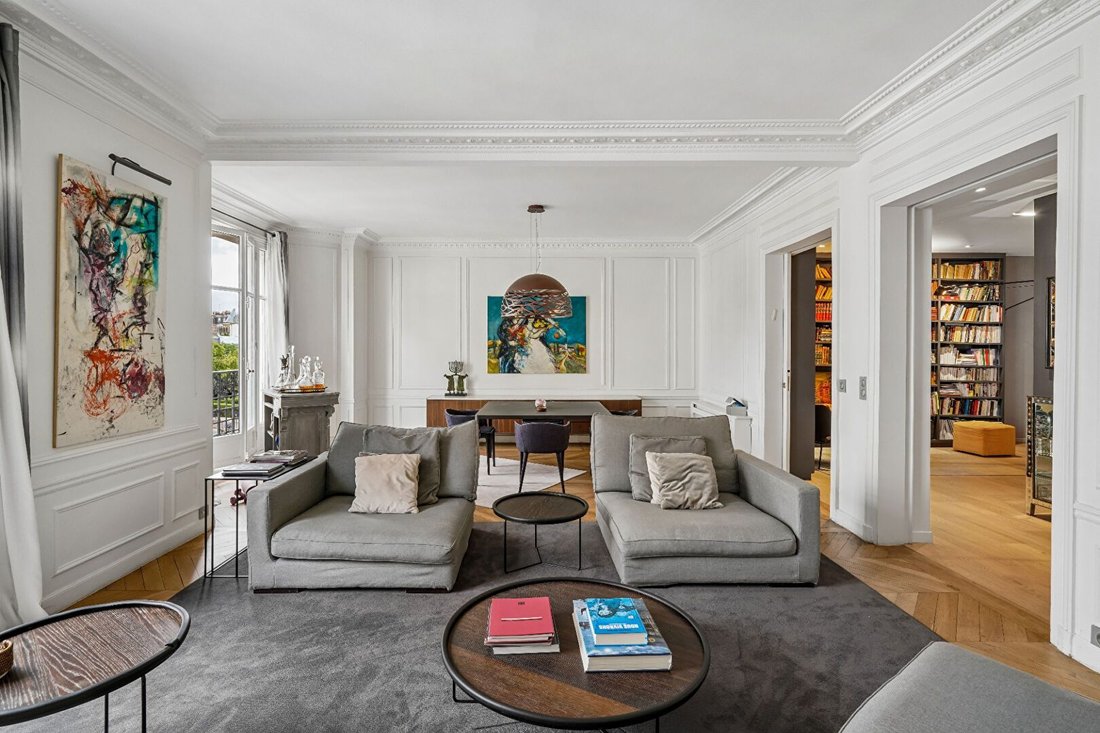 Apartment in Saint Philippe du Roule, Paris 8e Arrondissement, Paris 1 - 18082179