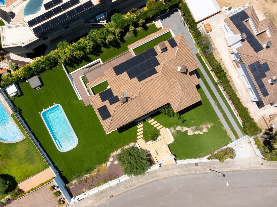 Villa in Alella, Catalonia, Spain 4 - 18089068