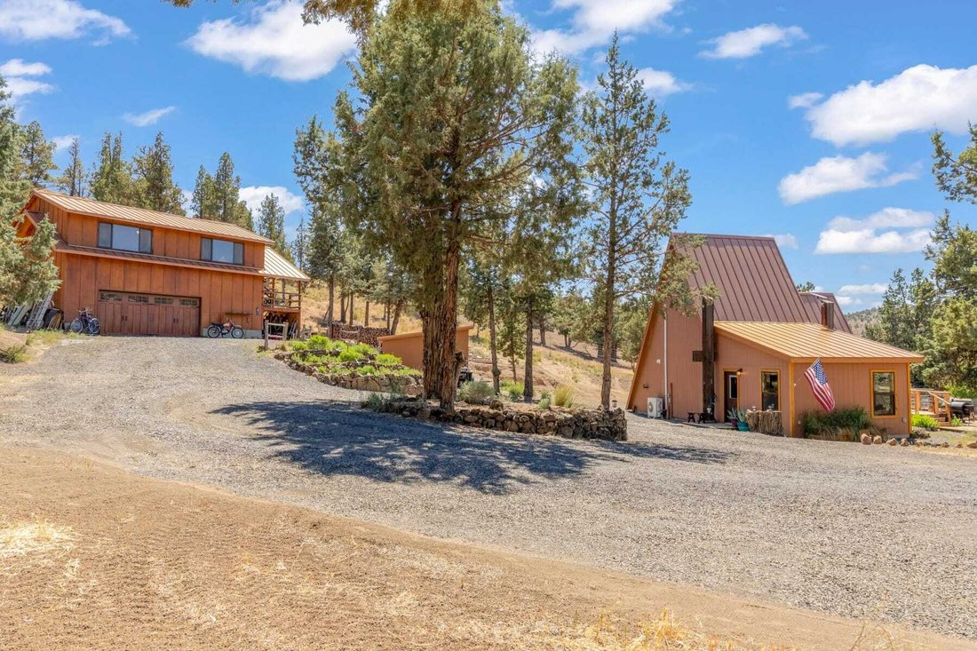 House in Terrebonne, Oregon, United States 3 - 18084057