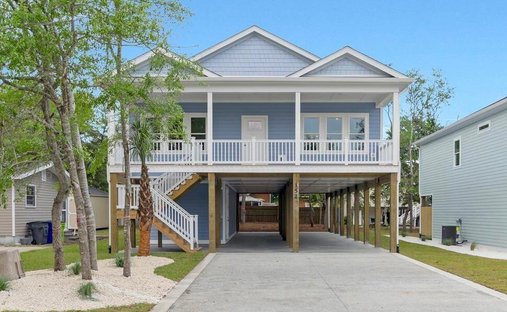 House in Oak Island, North Carolina, United States 1