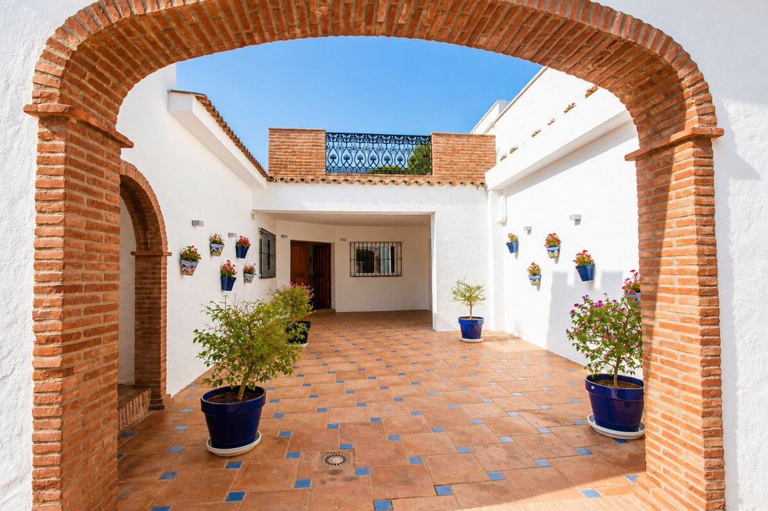 Finca in Estepona, Andalusia, Spain 5 - 17444435