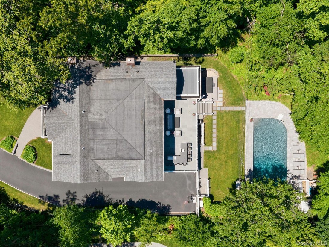 House in Manhasset, New York, United States 5 - 18065674