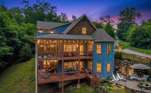 House in Lake Lure, North Carolina, United States 1