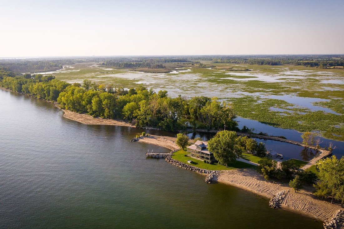 Amherstburg, Ontario, Canada 4 - 18079833
