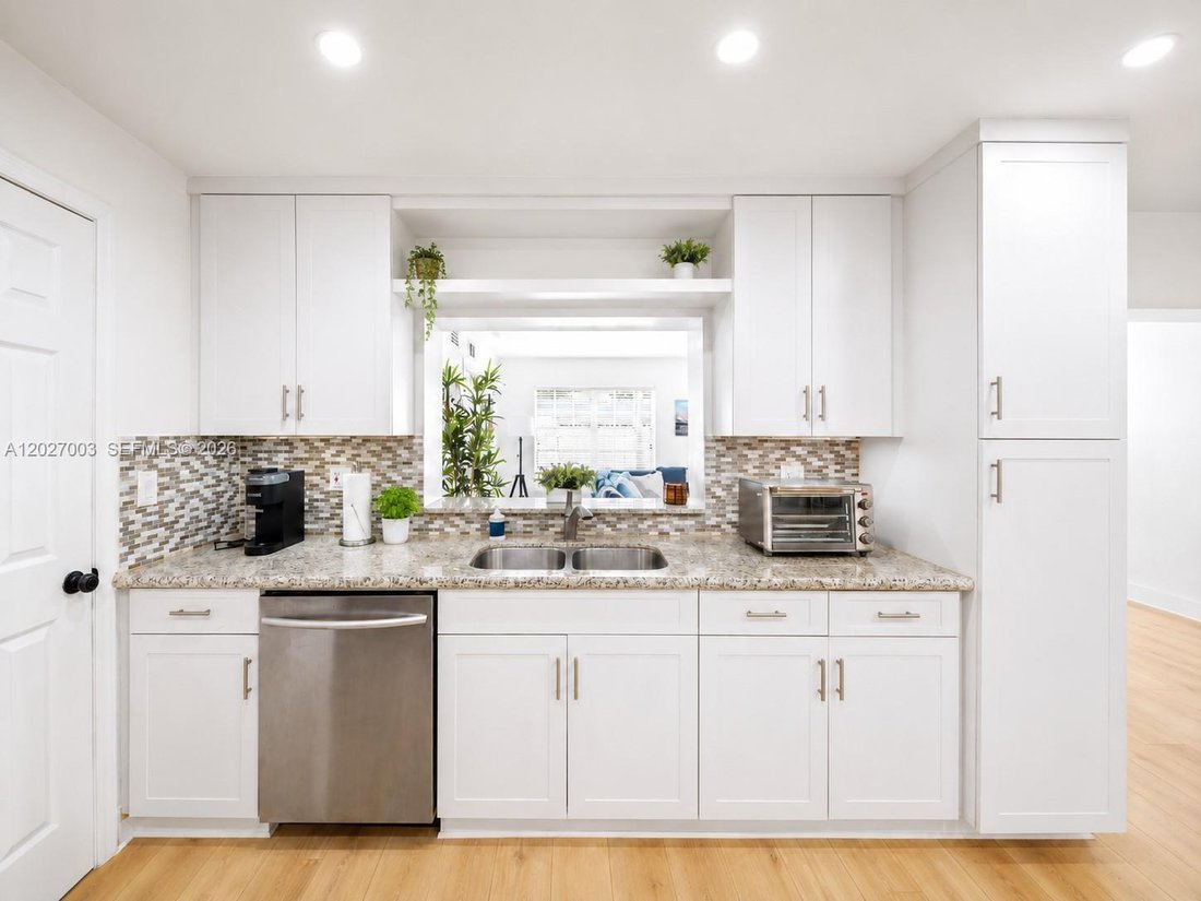 House in Miami, Florida, United States 3 - 18033728