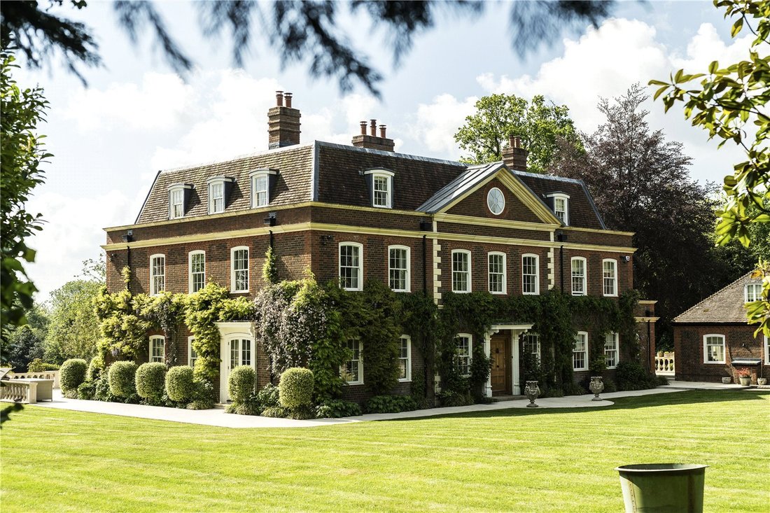 House in Buckinghamshire, England 1 - 18088027