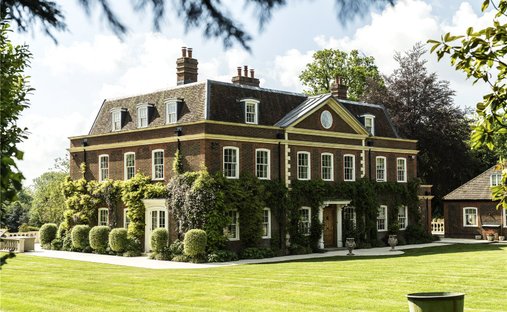 House in Buckinghamshire, England 1