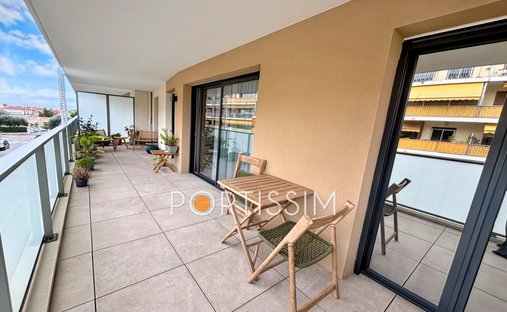 Apartment in Val de Cagne-Colline Route de Vence, Cagnes-sur-Mer, France 1