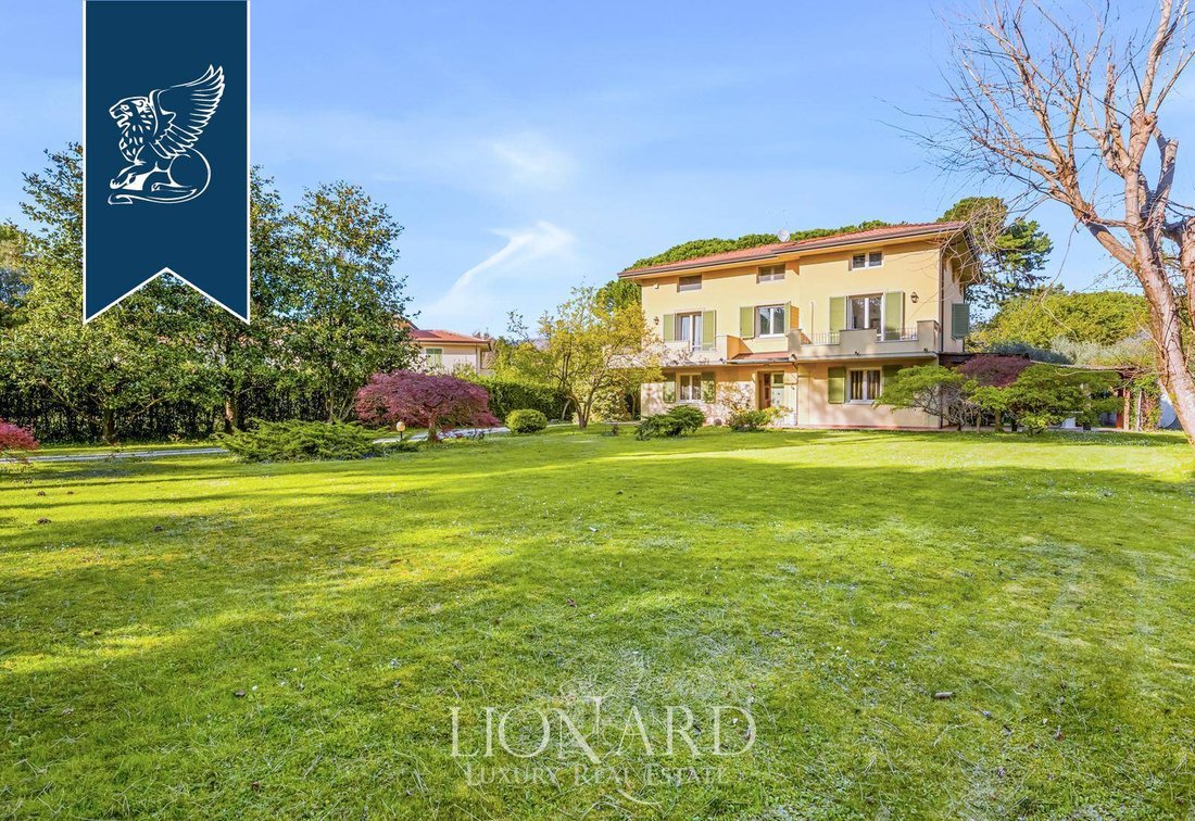 Villa in Ronchi, Massa, Italy 5 - 18087476