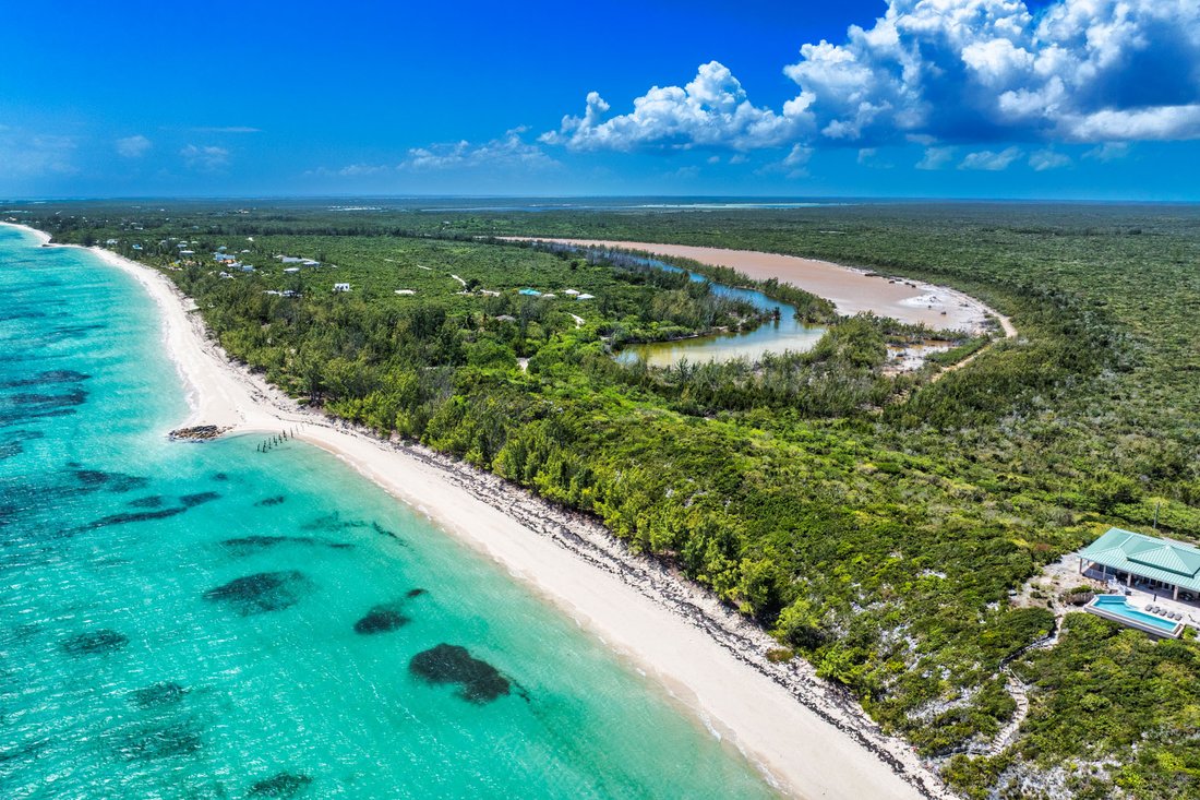 Land in Whitby, Caicos Islands, Turks and Caicos Islands 2 - 15410836