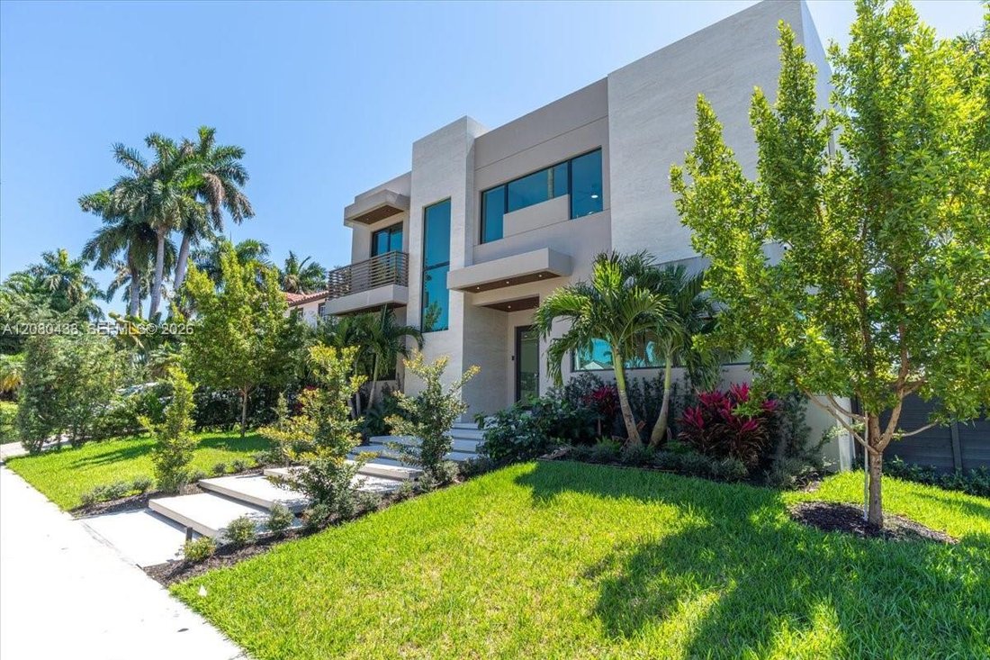 House in Hollywood, Florida, United States 2 - 18085506