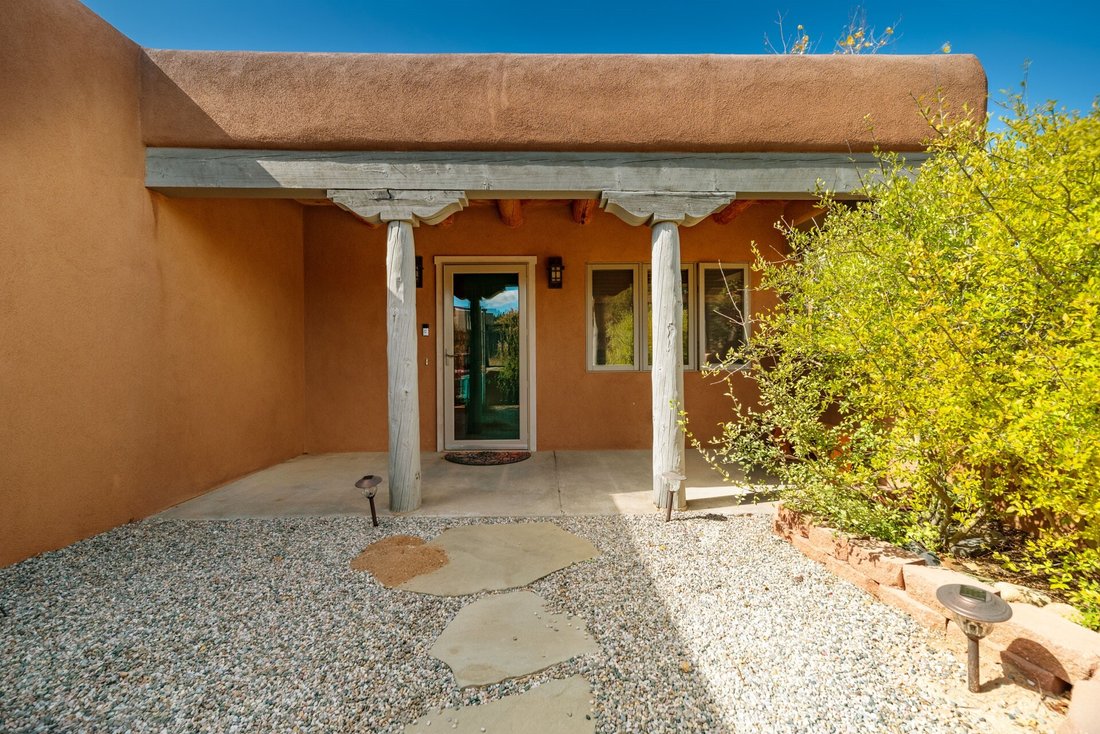House in Santa Fe, New Mexico, United States 2 - 18084973